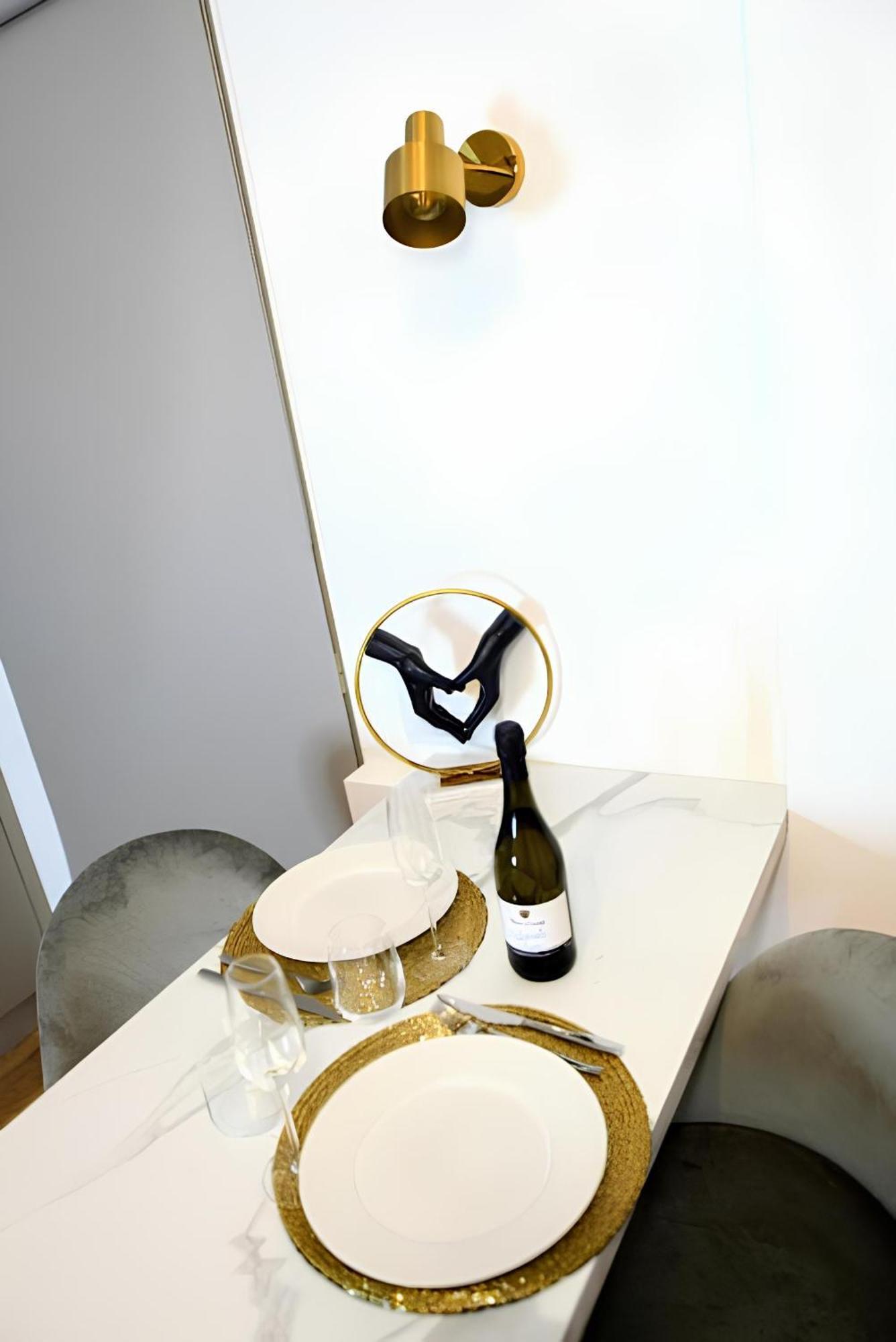 Vuel Sea View House -10 Minutes From The Airport Fiumicino Apartment ภายนอก รูปภาพ
